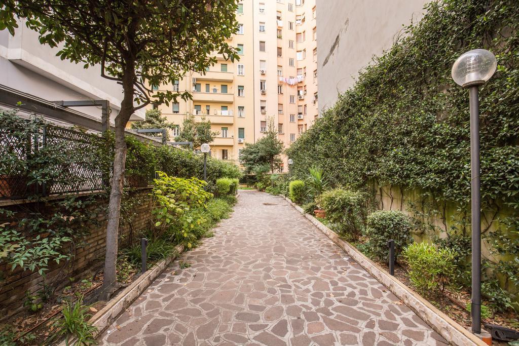 M&L Apartment - Caracalla Holiday Roma Esterno foto